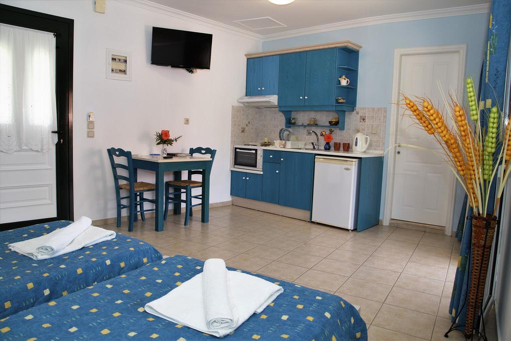 Helen Apartments & Studios Agios Stefanos Avliotes  Exterior foto